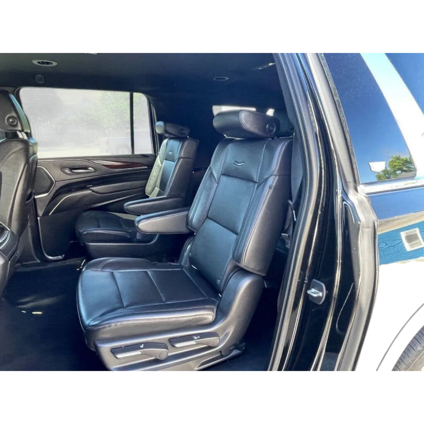 CADILLAC ESCALADE ESV 7-SEATER