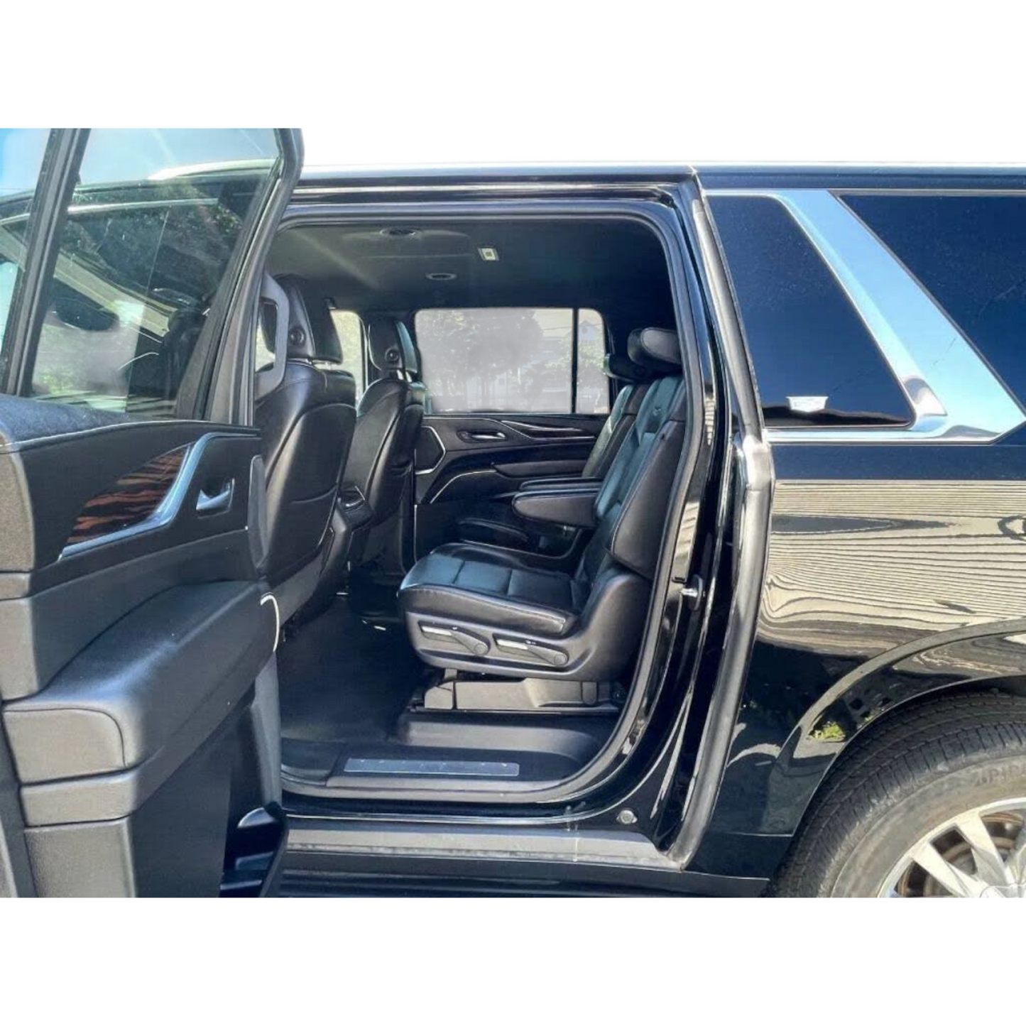 CADILLAC ESCALADE ESV 7-SEATER